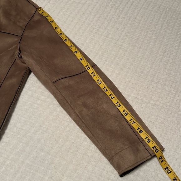 ZARA Faux Suede Button Snap Down Round Neckline Crop Jacket Size Small - Picture 15 of 15